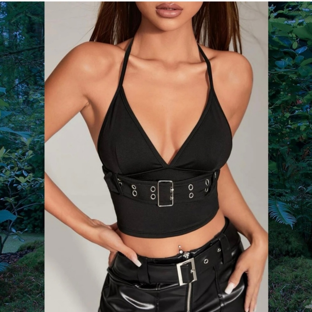 ⛓️NWOT Shein Belt Crop Tank⛓️ - Picture 1 of 2